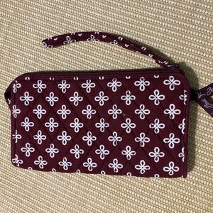 NWOT Vera Bradley wallet wristlet burgundy